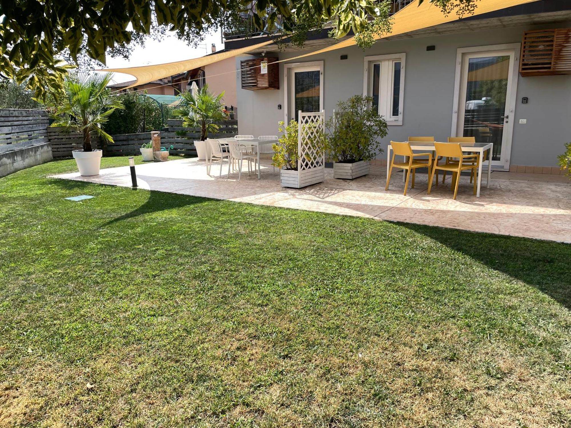 Apartamento Casa Degli Artisti Caprino Veronese Exterior foto